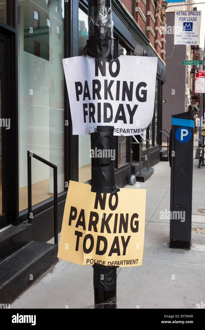 No Parking signs in New York City Stock Photo Alamy