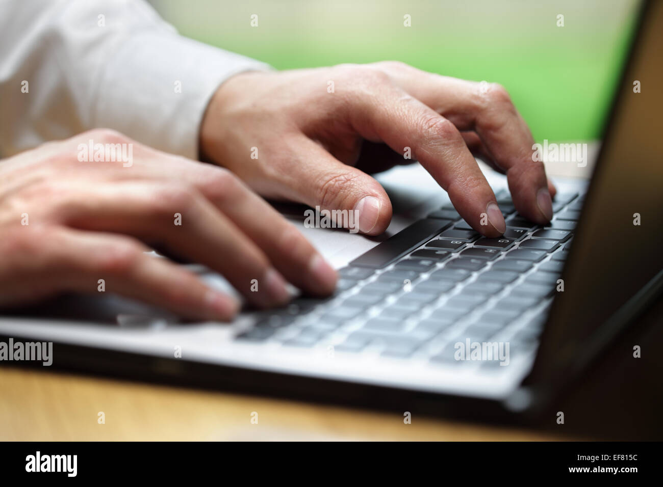 Typing hands hi-res stock photography and images - Alamy
