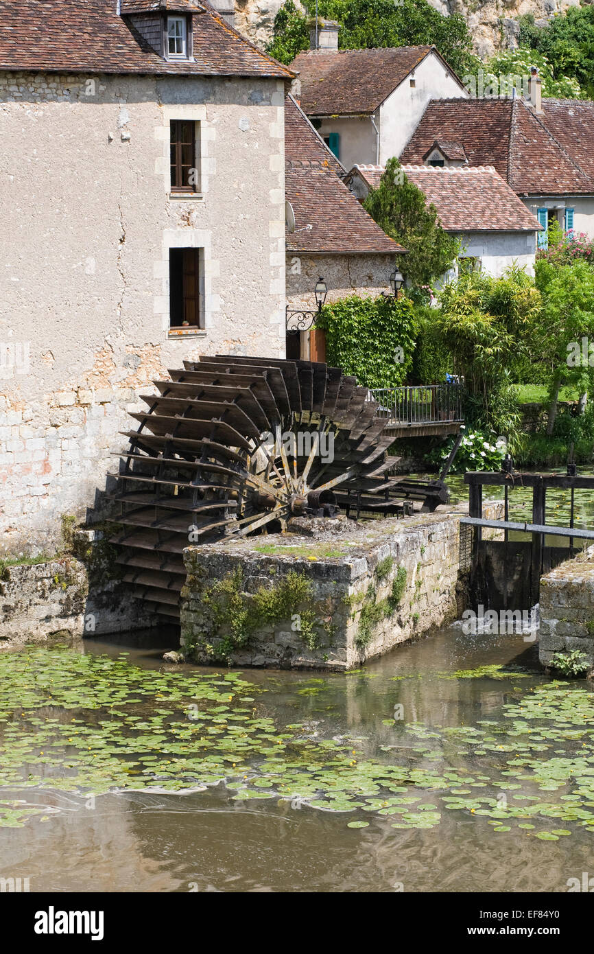 Mill wheel at Angles sur l'Anglin, Vienne, France. Stock Photo
