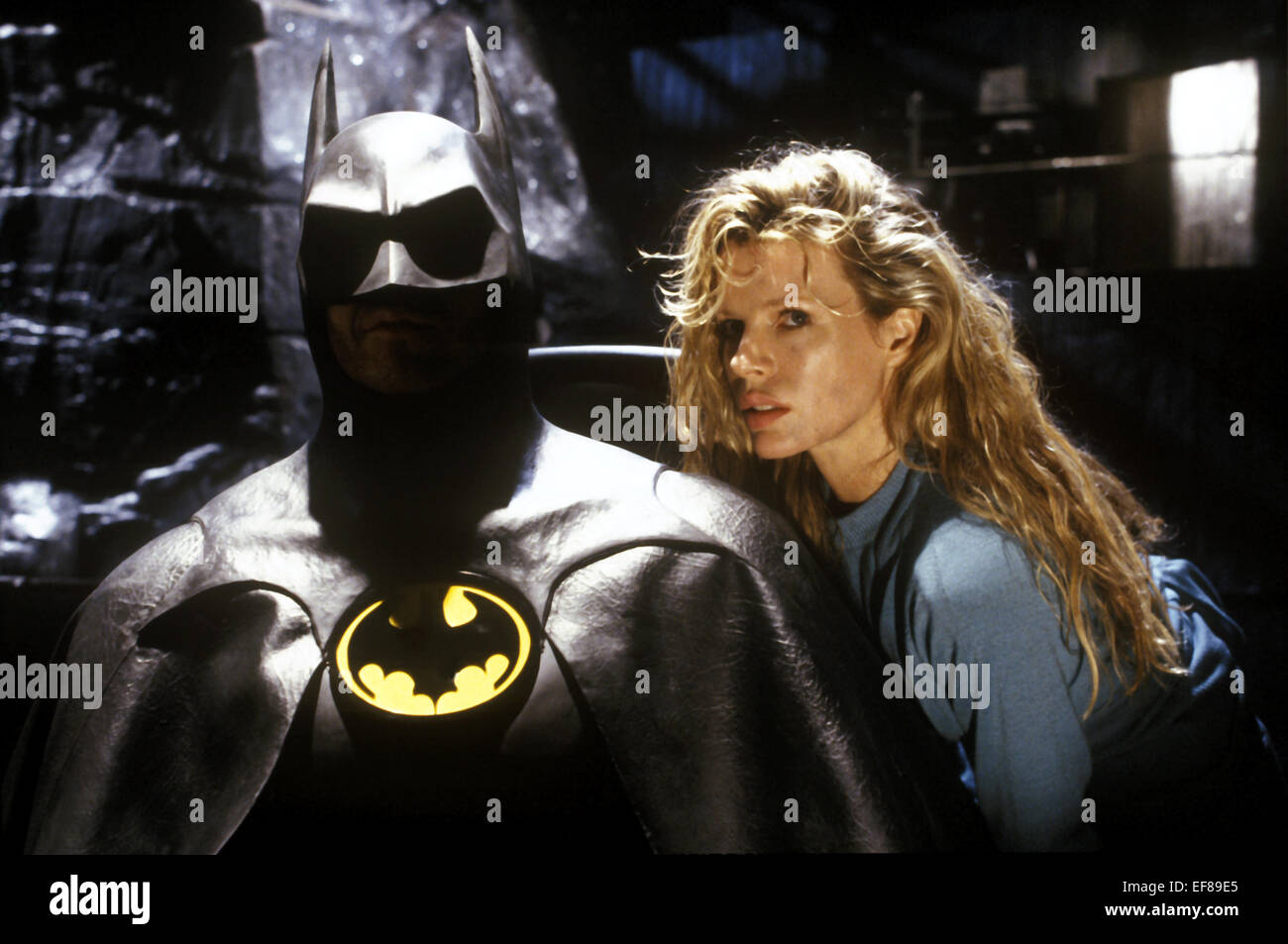 Michael Keaton Kim Basinger Batman 1989 Stock Photo Alamy Michael Keaton Kim Basinger Batman 1989 Stock Photo Alamy