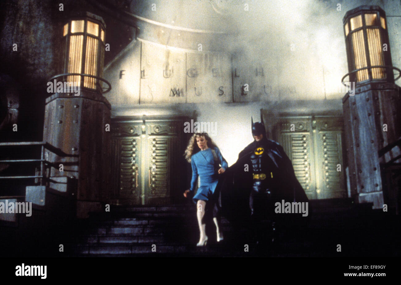 Michael Keaton Kim Basinger Batman 1989 Stock Photo Alamy Michael Keaton Kim Basinger Batman 1989 Stock Photo Alamy
