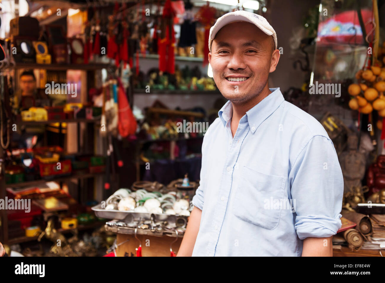 Antique Antiques Stock Photos & Antique Antiques Stock Images Alamy