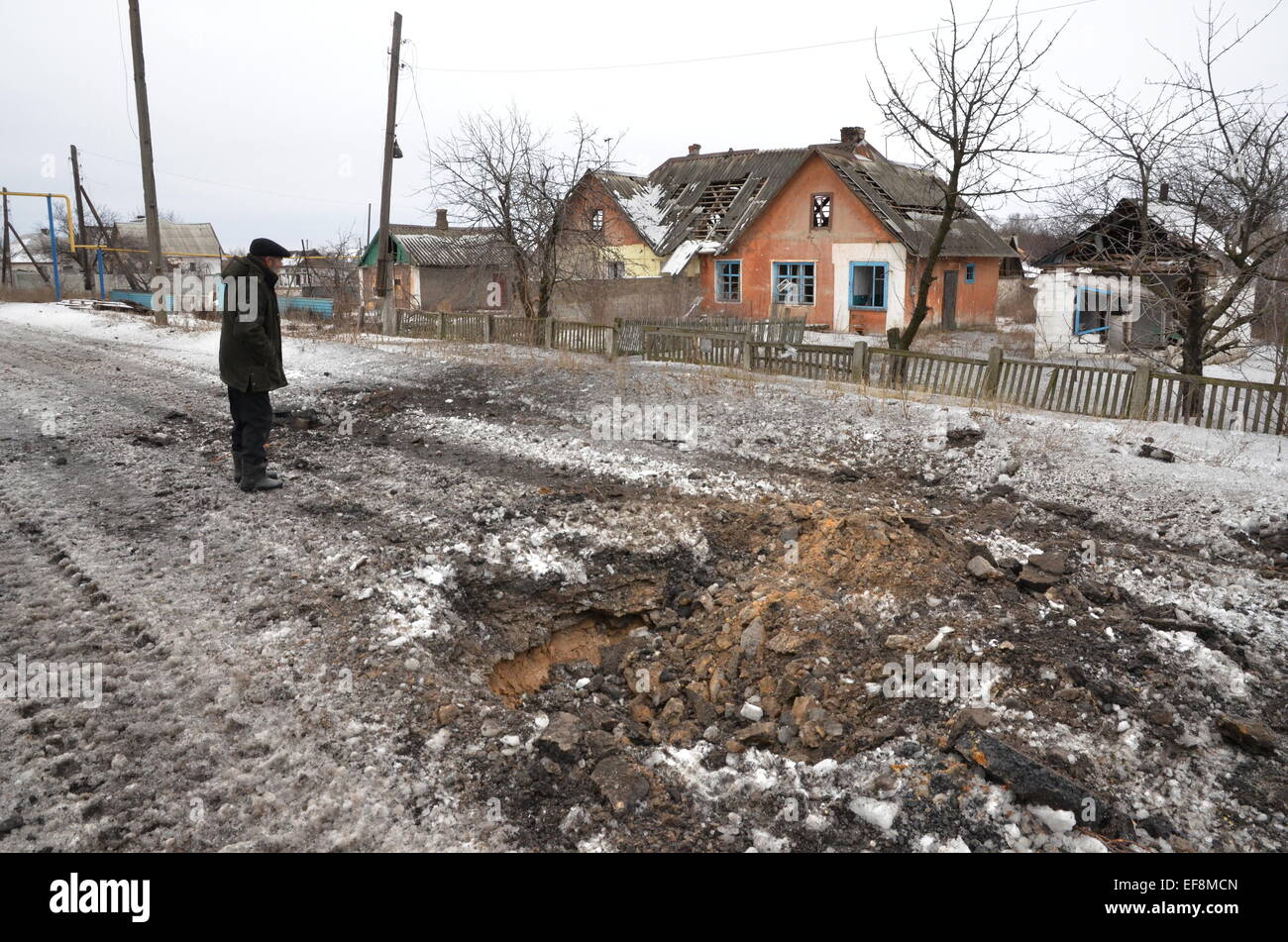 The Village Of Peski Near Donetsk Eastern Ukraine Stock Photo Alamy the-village-of-peski-near-donetsk-eastern-ukraine-stock-photo-alamy
