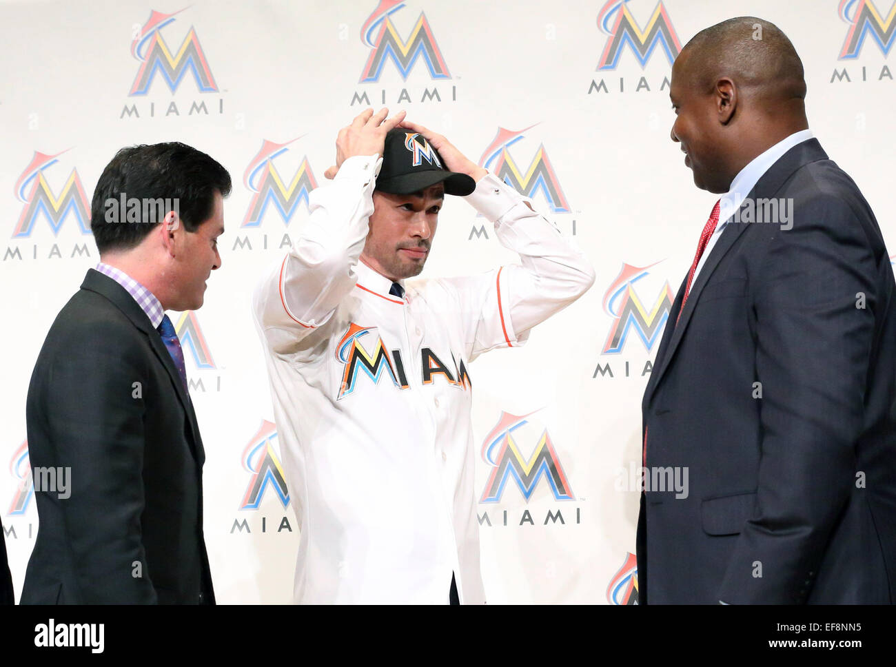 Tokyo, Japan. 29th Jan, 2015. (L-R) David Samson, Ichiro Suzuki, Michael Hil (Marlins) MLB : Miami Marlins newly signed outfielder Ichiro Suzuki (C), president David Samson (L) and Director of Baseball Operations Michael Hill (R) attend an introductory news conference in Tokyo, Japan . Credit:  Motoo Naka/AFLO/Alamy Live News Stock Photo