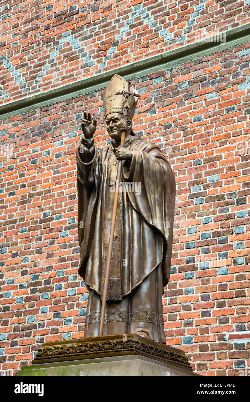 Pope John Paul II statue, Polish Roman Catholic Church of Ascension, Holy Cross and Bartholomew the Apostle, Drohobych, Ukraine Stock Photo