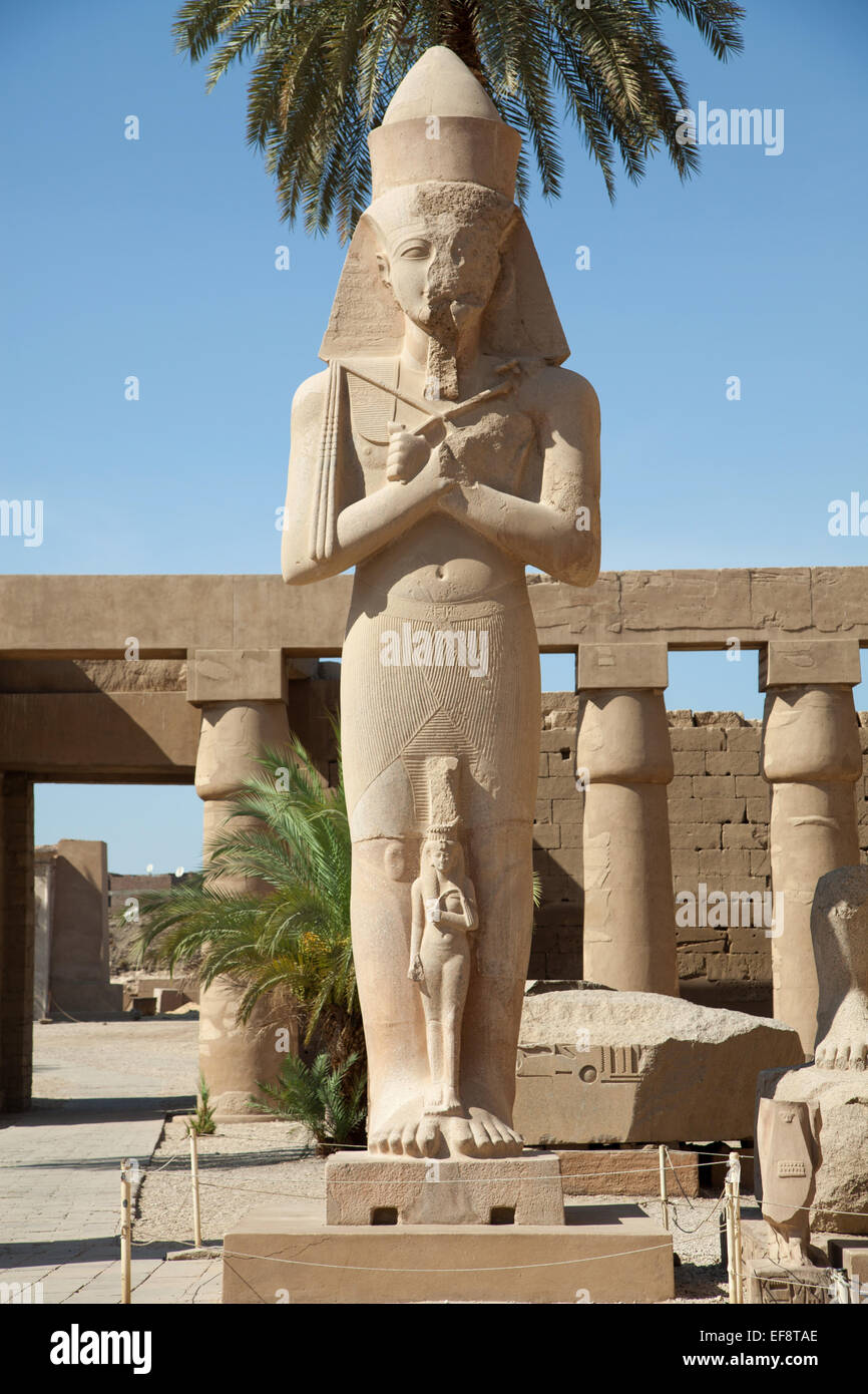Ramses II statue in the Temple of Amun-Ra at Karnak. Luxor, Egypt Stock  Photo - Alamy