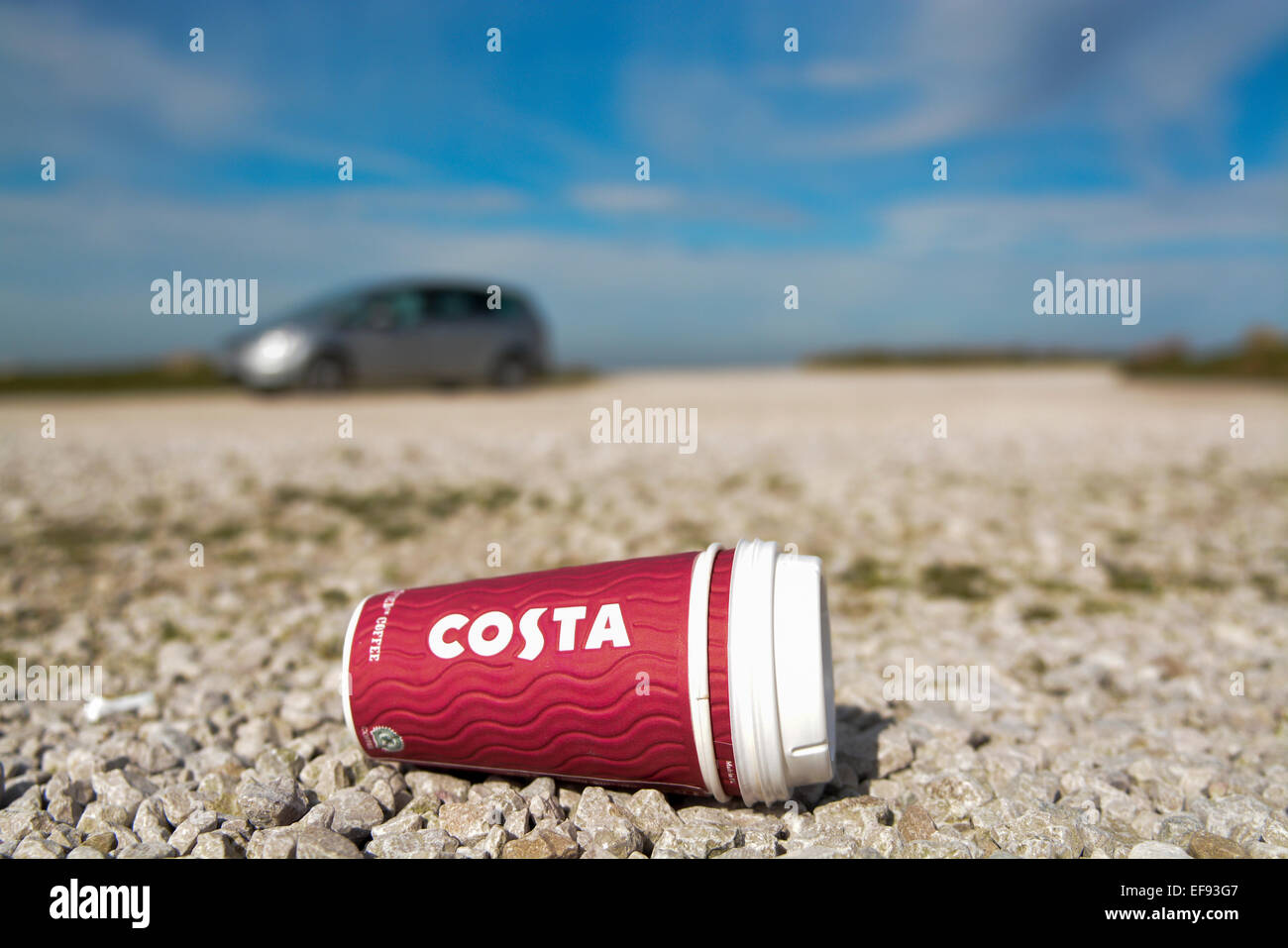 Litter thrown hires stock photography and images Alamy