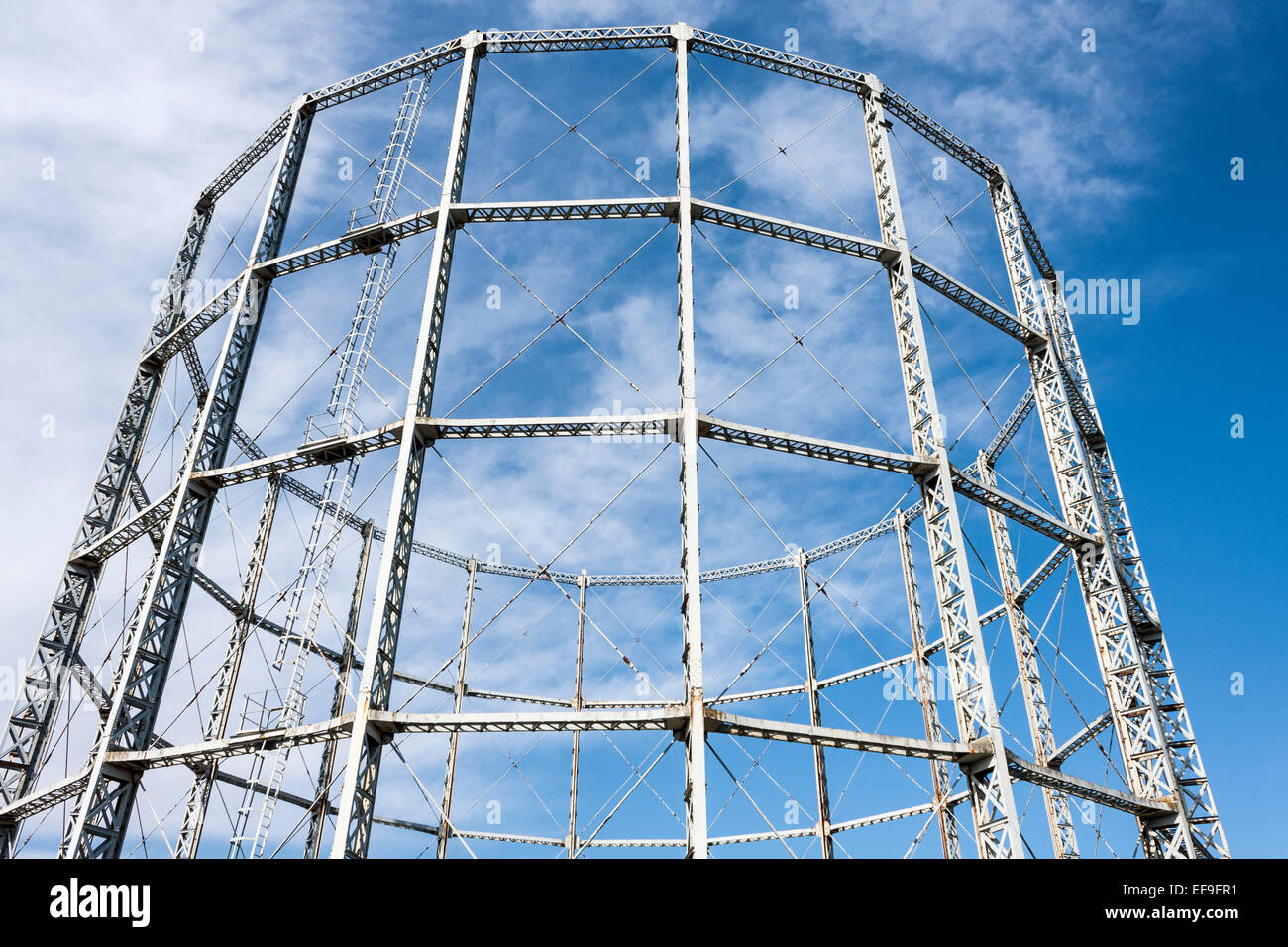 Gas holder hi-res stock photography and images - Alamy