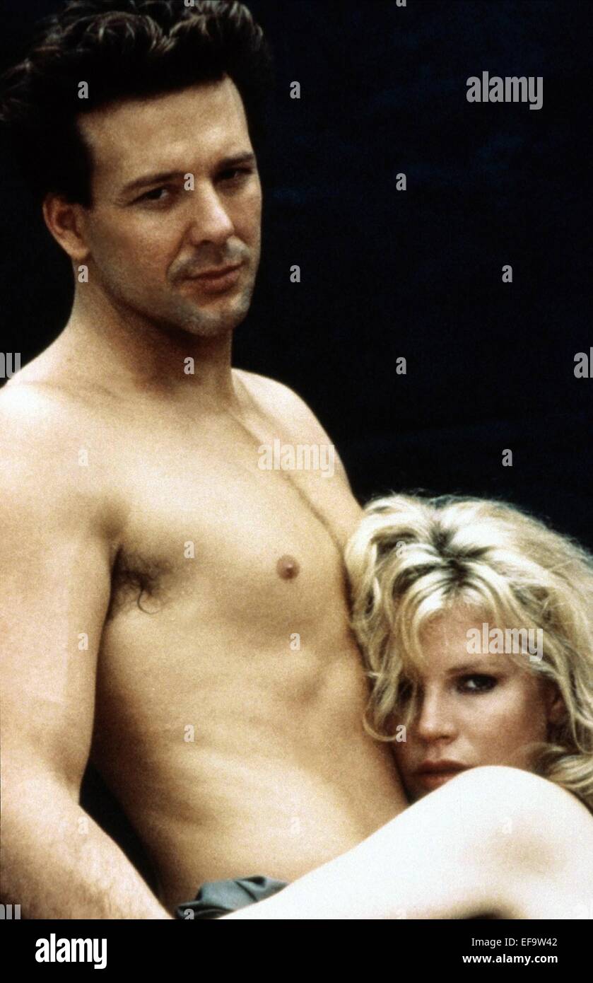 Mickey Rourke Kim Basinger Nine 1 2 Weeks 1986 Stock Photo Alamy
