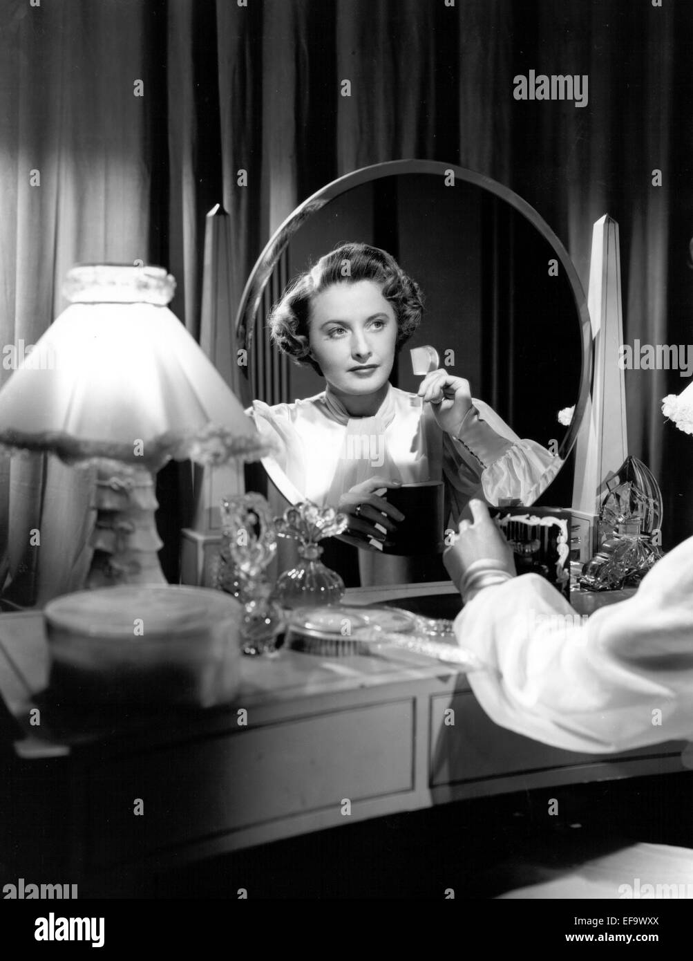 Barbara stanwyck hi-res stock photography and images - Alamy