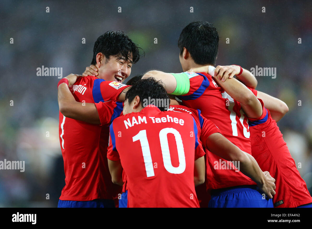Sydney, Australia. 26th Jan, 2015. South Korea team group (KOR) Football/Soccer : Players of South Korea celebrate scoring their team second goal by Kim Young-Gwon during the AFC Asian Cup Australia 2015 semi-final match between South Korea 2-0 Iraq at the Stadium Australia in Sydney, Australia . © Kenzaburo Matsuoka/AFLO/Alamy Live News Stock Photo