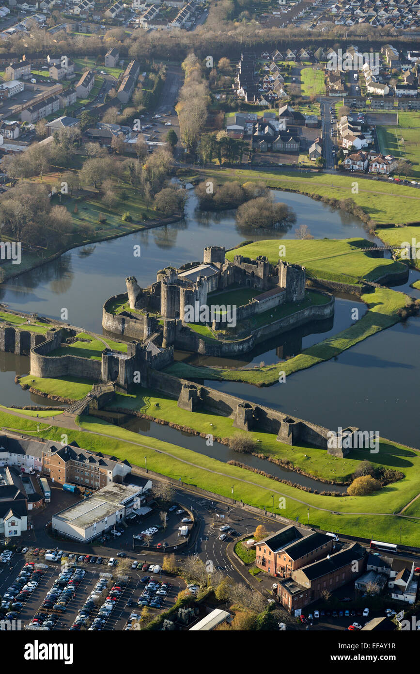 Caerphilly castle hires stock photography and images Alamy