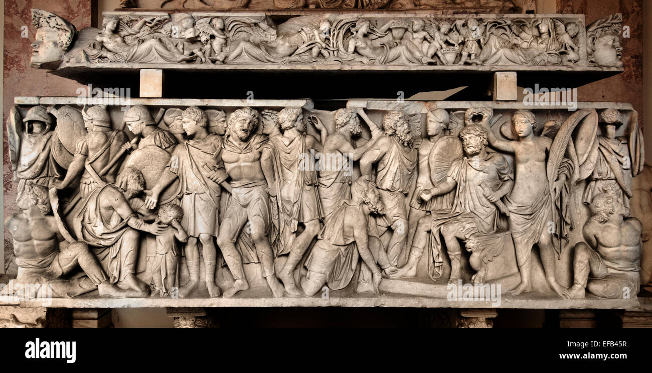 Front panel of the roman sarcophagus adorned with a relief representing the submission of the Sarmatians second century AD  - Cortile Ottagono, Museo Pio-Clementino  ( Vatican Museum Rome Italy ) Stock Photo