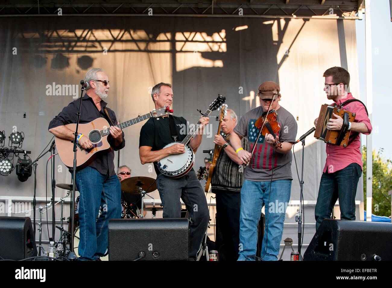 Banjo band hi-res stock photography and images - Alamy