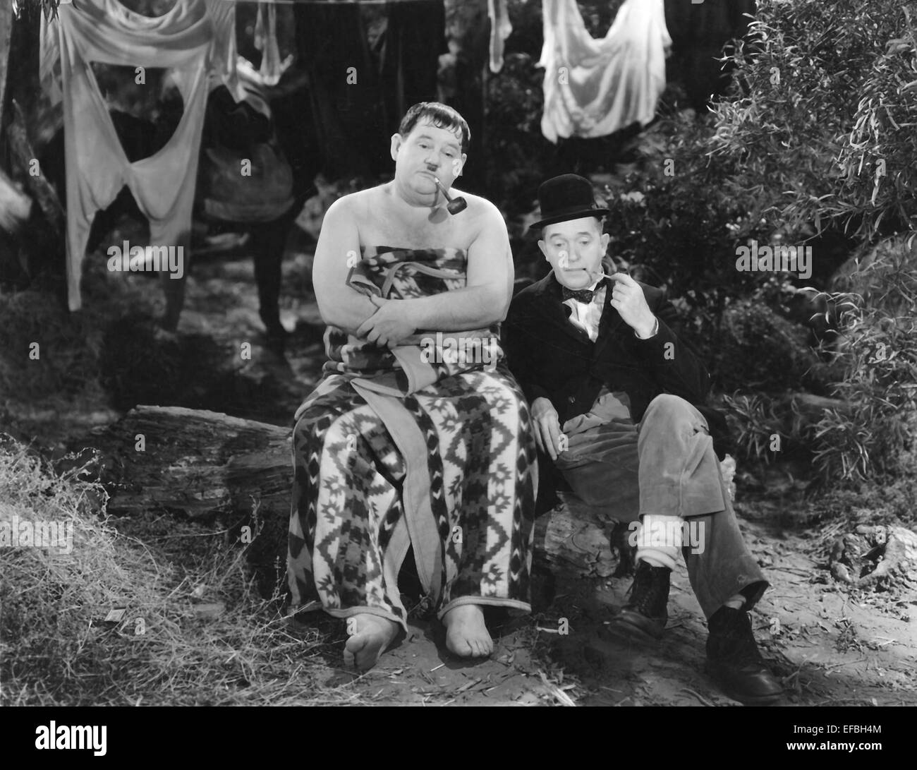 OLIVER HARDY, STAN LAUREL, WAY OUT WEST, 1937 Stock Photo