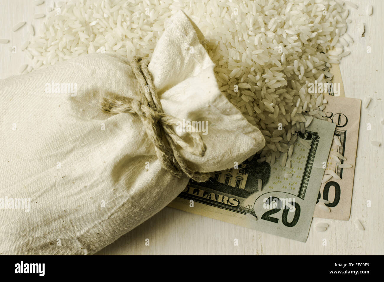 Rice money hi-res stock photography and images - Page 3 - Alamy