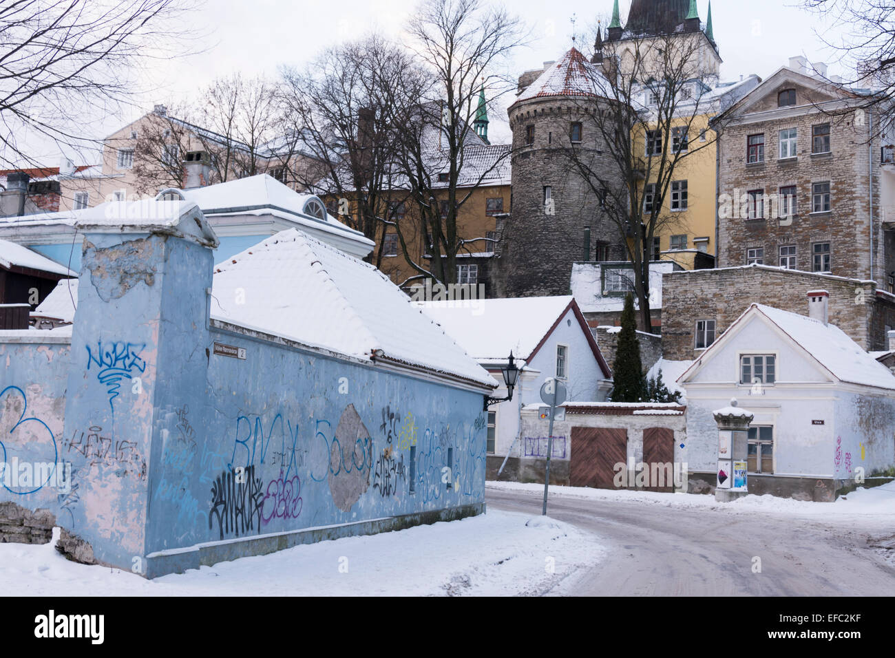 blue-house-at-v-ike-rannav-rav-street-in-tallinn-estonia-stock-photo