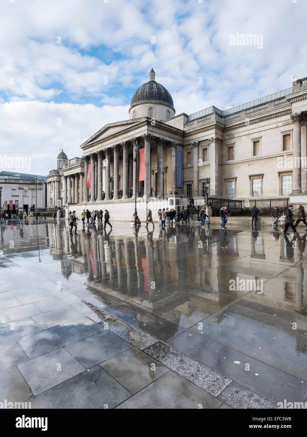 The National Gallery in Trafalgar Square, London, England Stock Photo