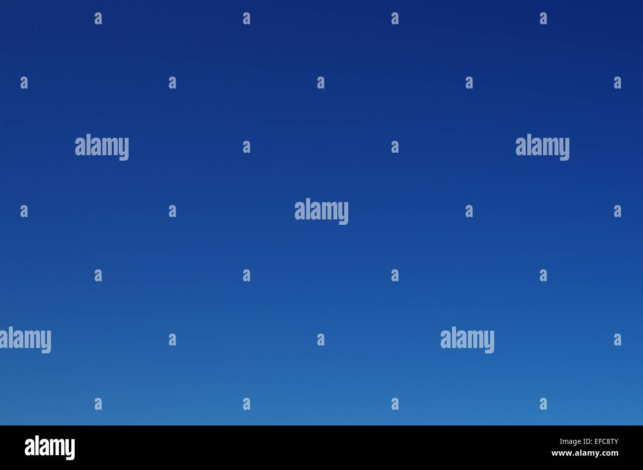 Vivid blue summer sky hi-res stock photography and images - Alamy