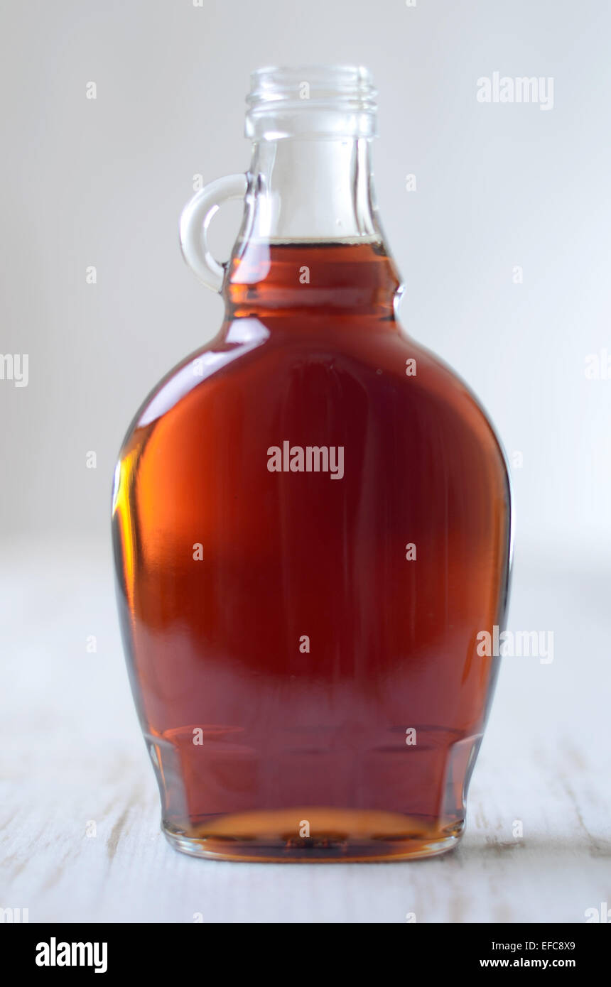 Real maple syrup hires stock photography and images Alamy
