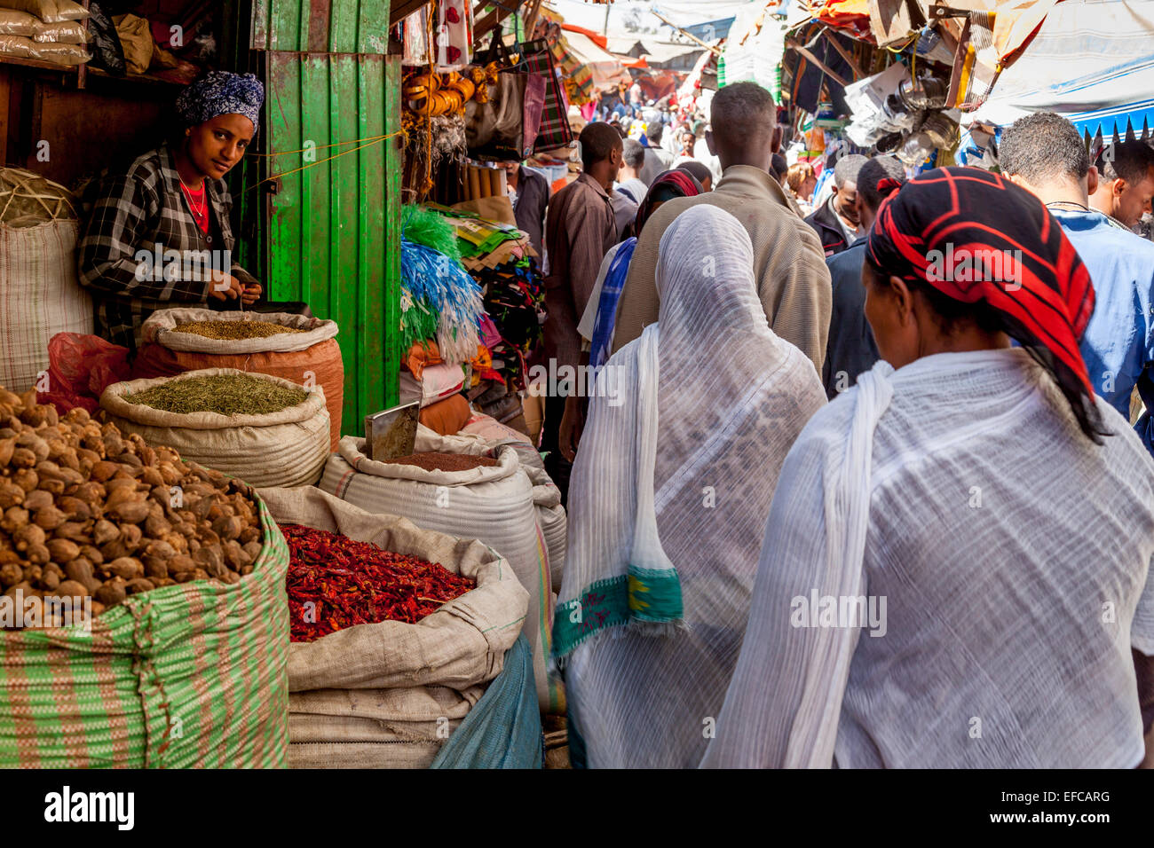 Local Women Shopping In The Merkato, Addis Ababa, Ethiopia Stock Photo
