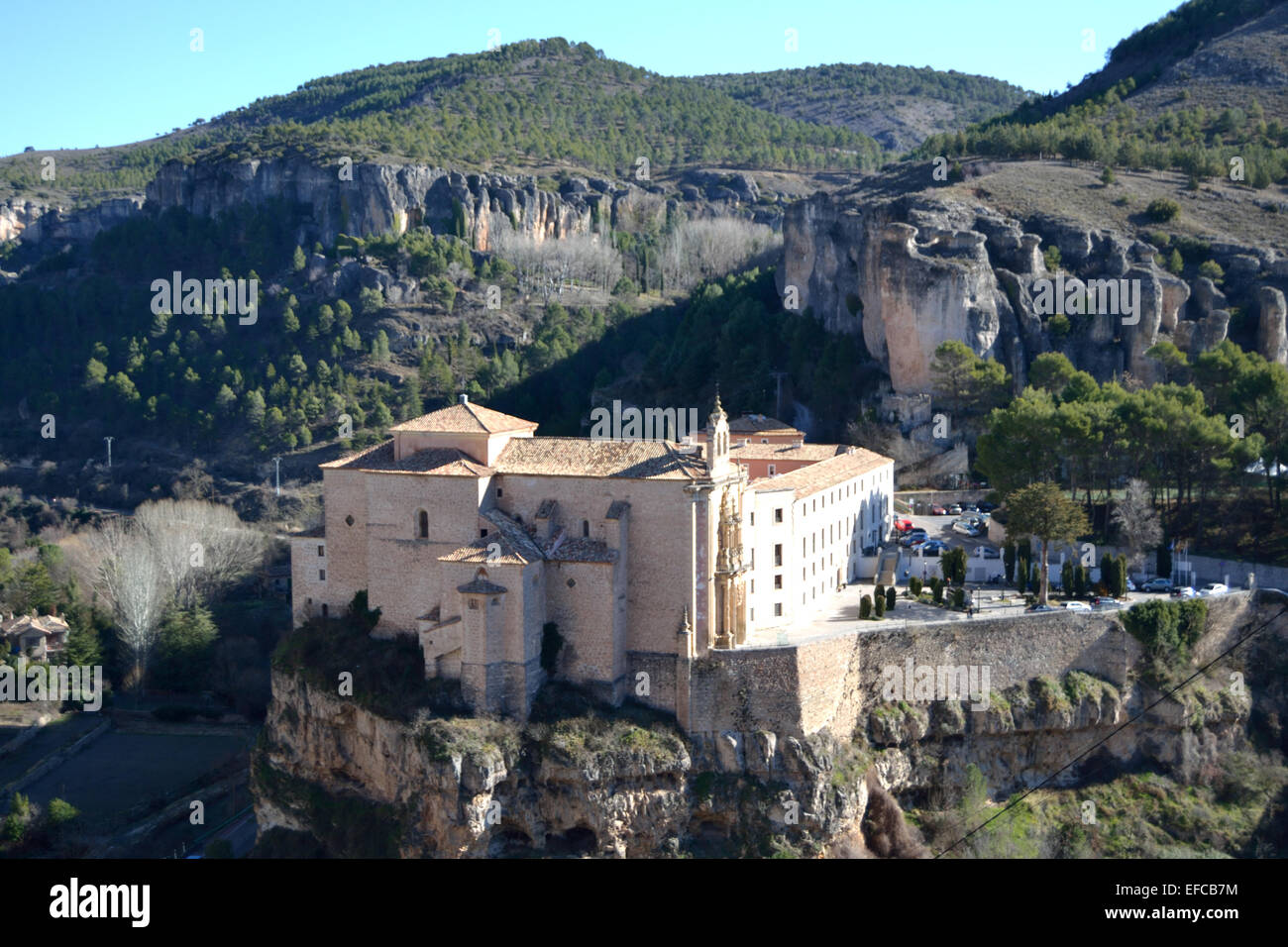 Hill with castle on top hi-res stock photography and images - Alamy