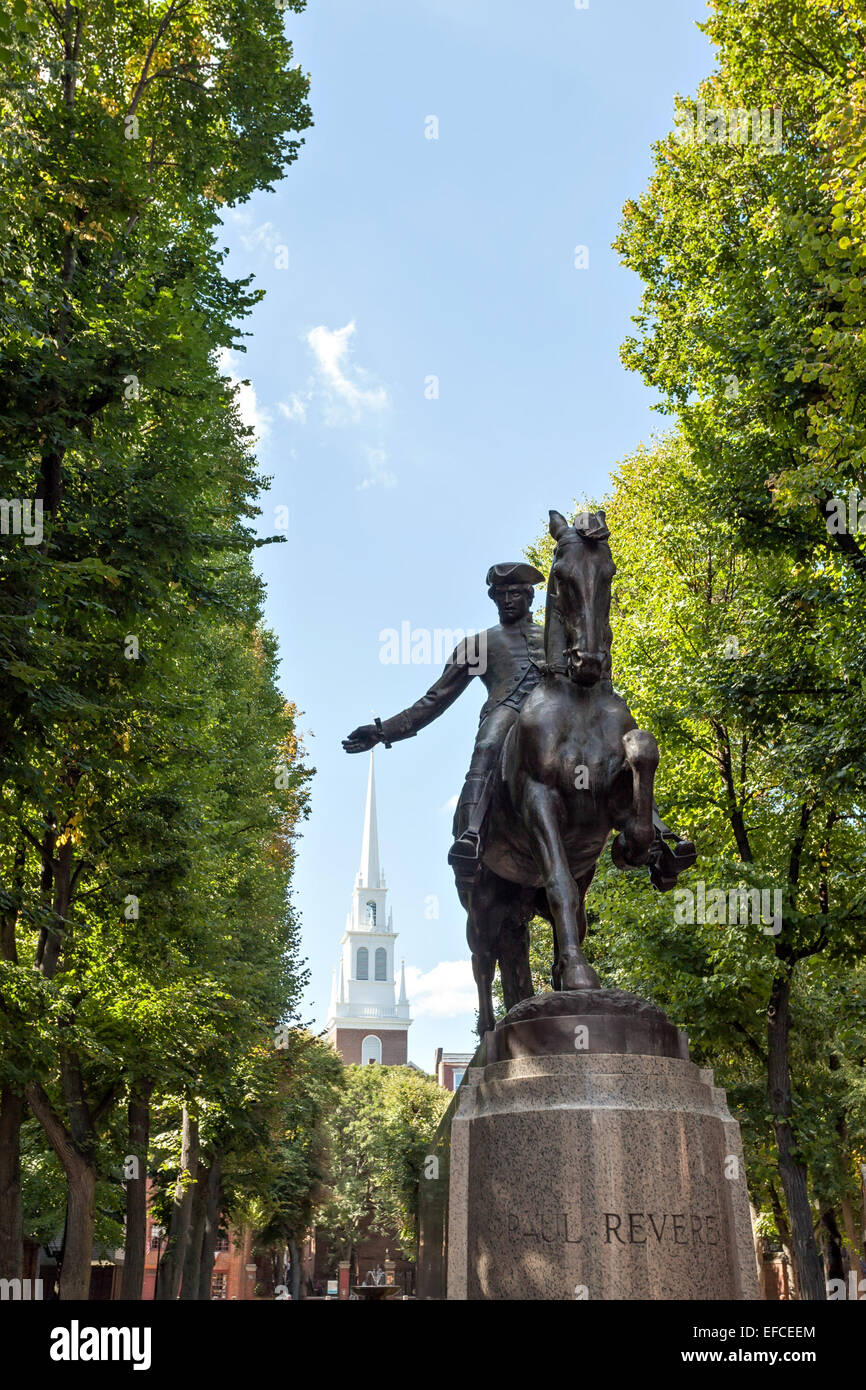 Paul revere statue hi-res stock photography and images - Alamy