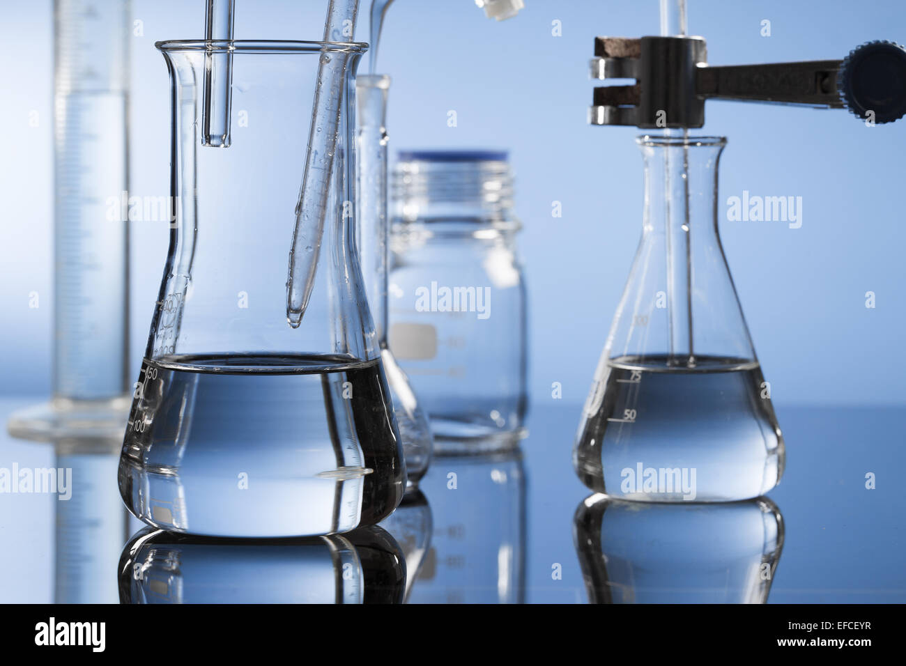 Laboratory ware hires stock photography and images Alamy