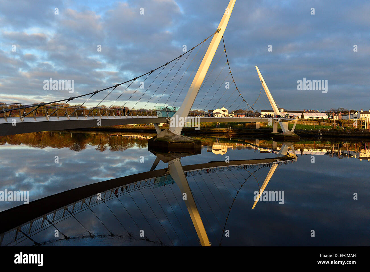 The Peace Bridge and River Foyle, Londonderry (Derry), Northern Ireland ...