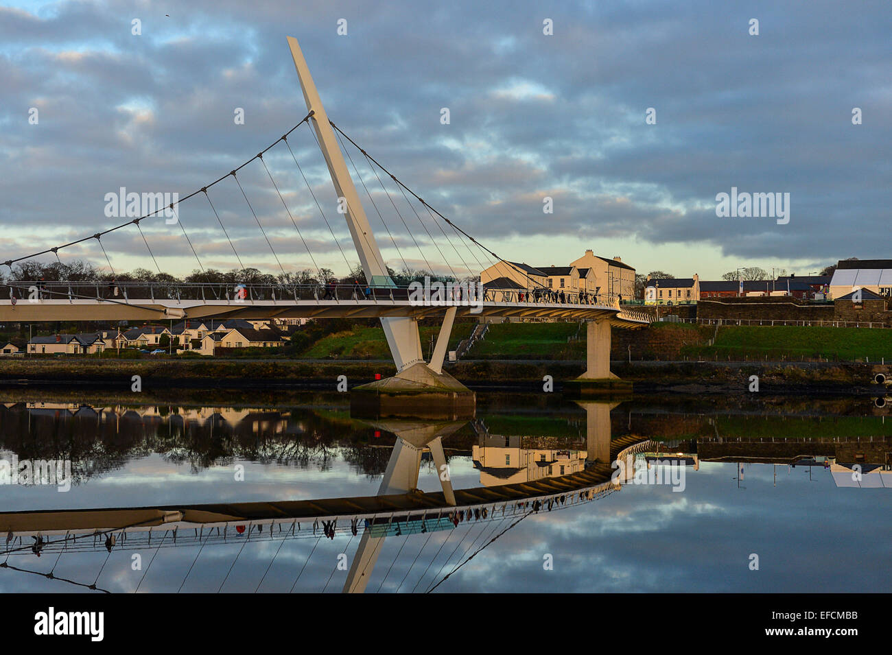 The Peace Bridge and River Foyle, Londonderry (Derry), Northern Ireland Stock Photo