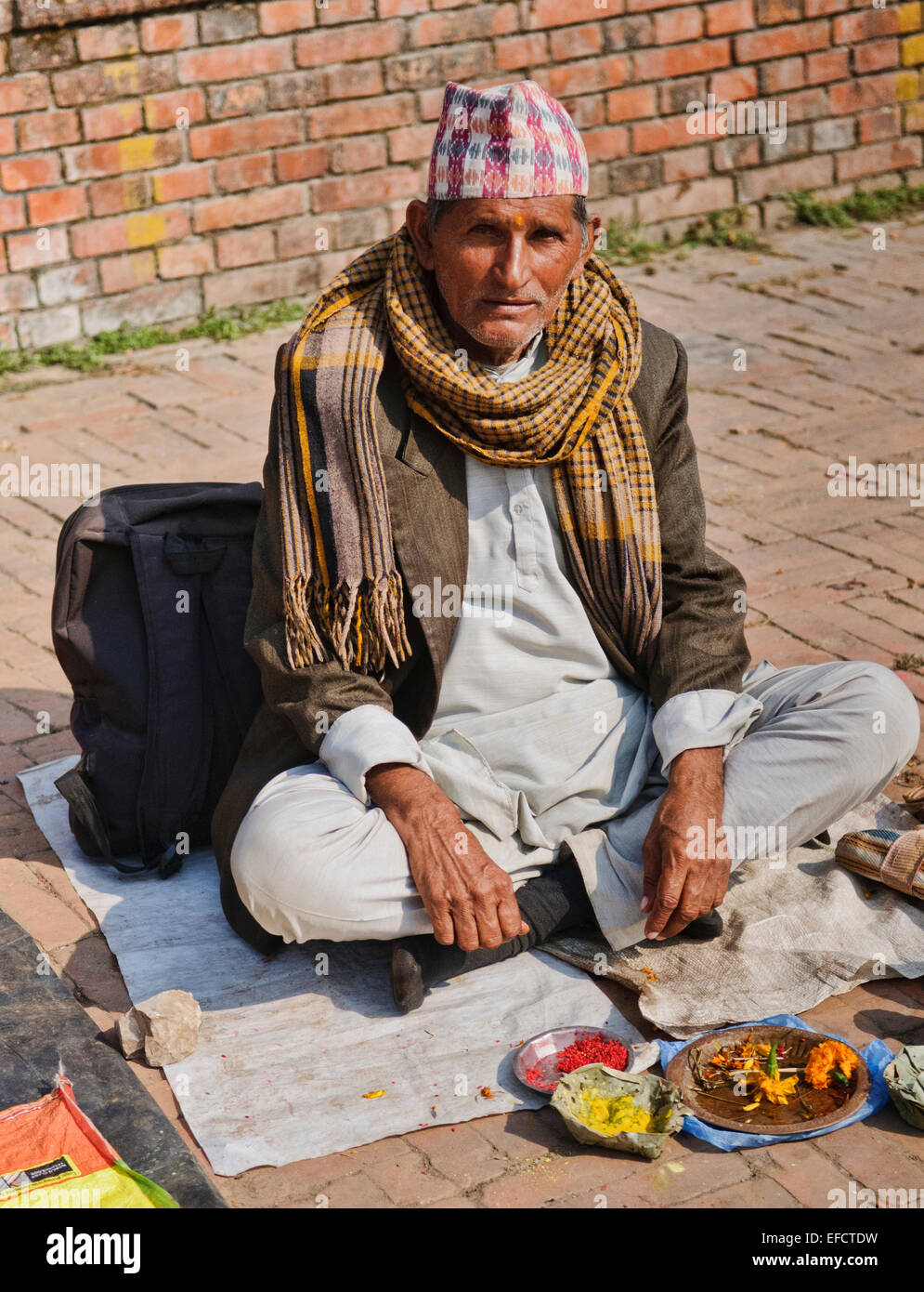 Fortune teller in Pashtupatinath in Kathmandu, Nepal Stock Photo Alamy