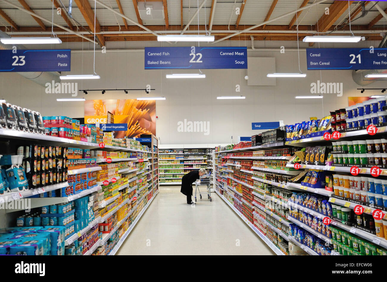 Tesco supermarket aisle hi-res stock photography and images - Alamy