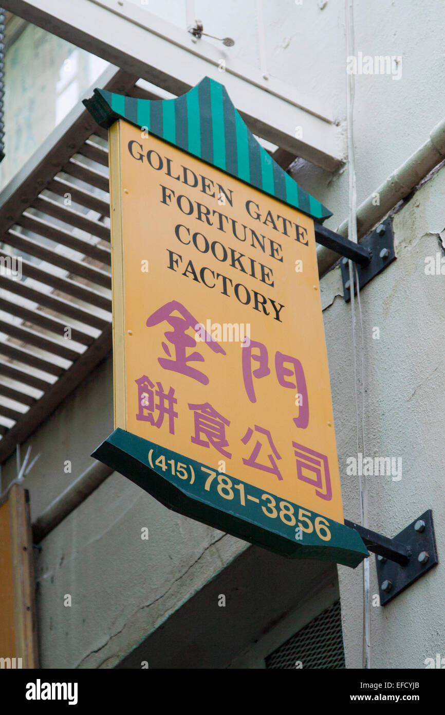 Golden gate fortune cookie bakery hires stock photography and images