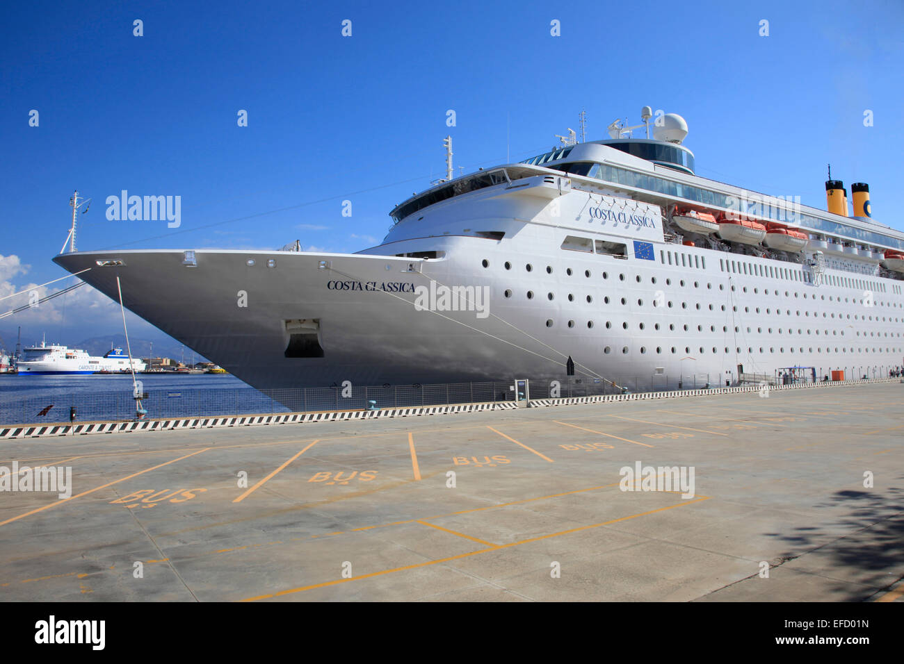 Costa cruise ship 'Costa Classica' docked in Messina Italy Stock Photo