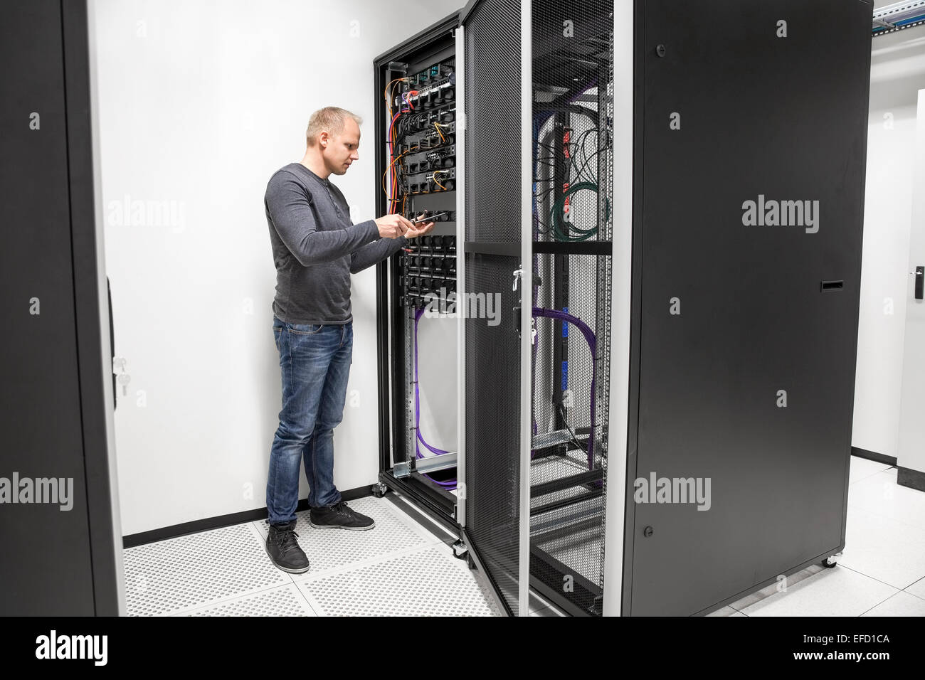 Network rack hi-res stock photography and images - Alamy