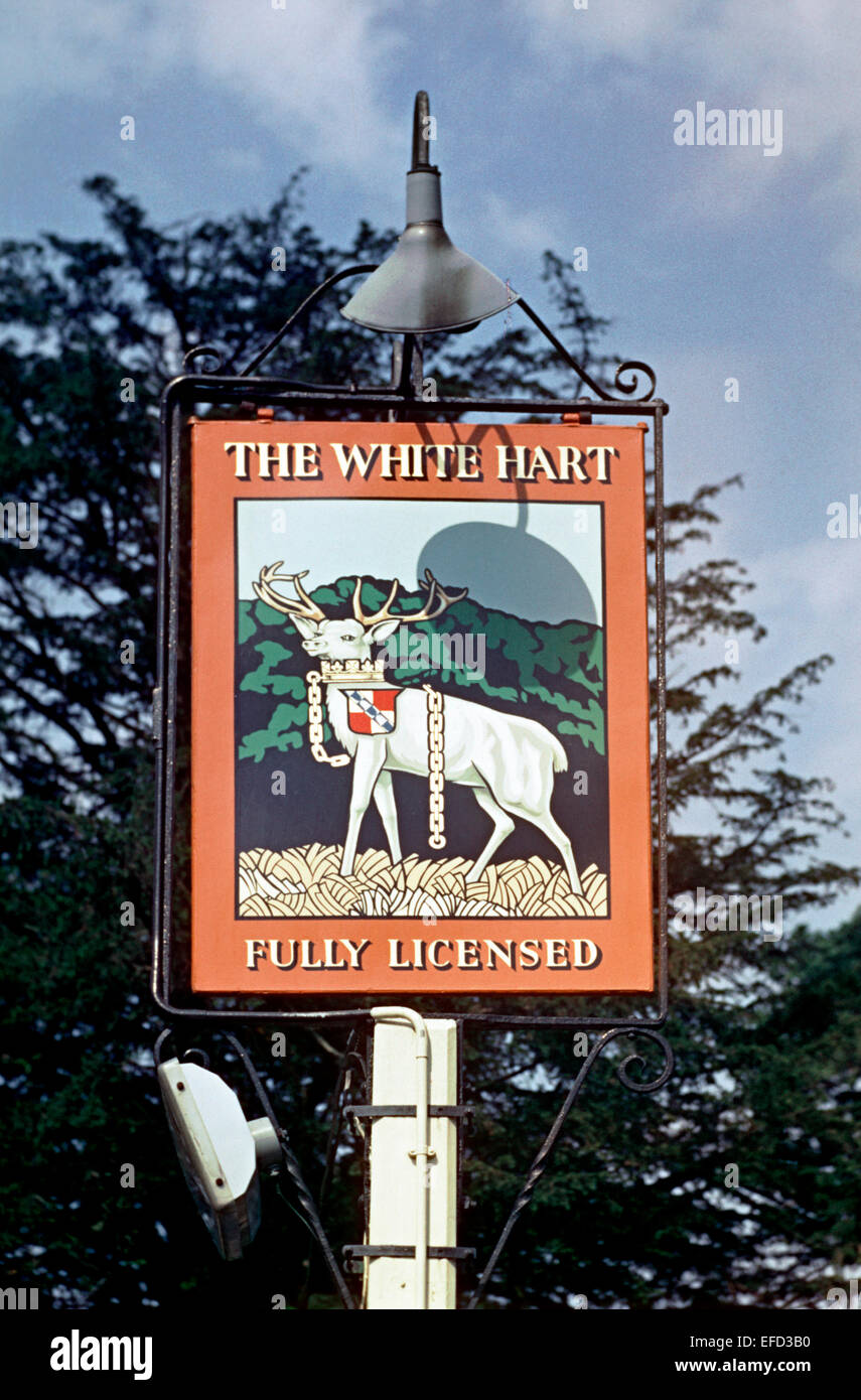 Old Pub Signs, The White Hart, Sevenoaks, Kent, Britain - 1960's Stock Photo