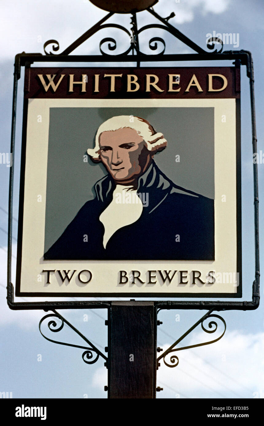 Old Pub Signs, Two Brewers, Yalding, Kent, Britain - 1960's Stock Photo