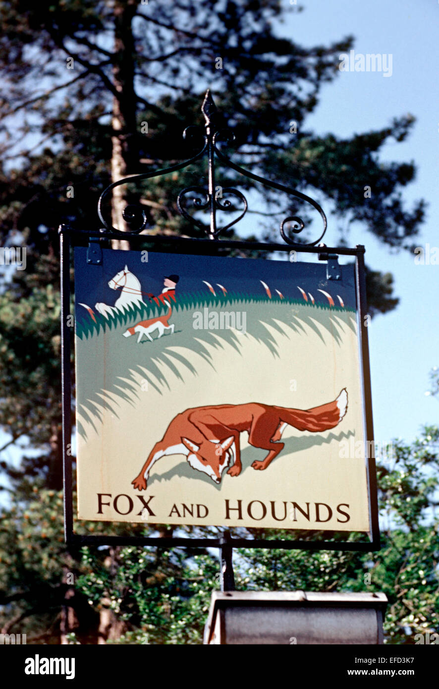 Old Pub Signs, The Fox and Hounds, Tilburstow Hill, South Godstone, Godstone, Britain - 1960's Stock Photo