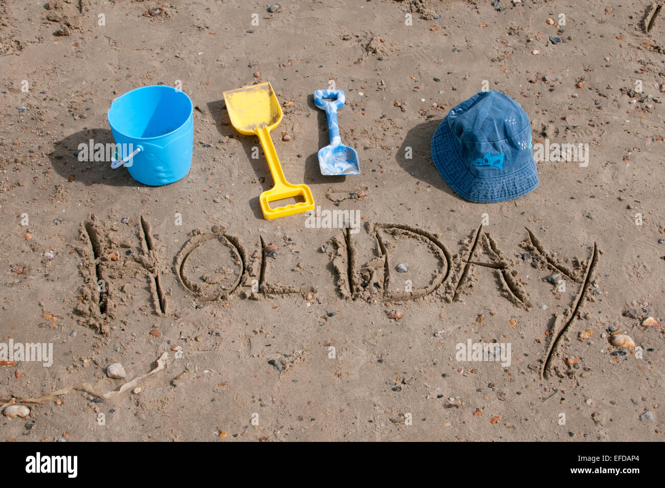 holiday bucket spade and hat Stock Photo
