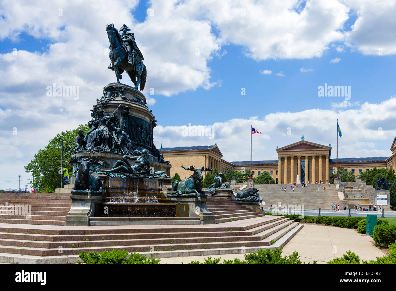 The Monument to George Washington on Eakins Oval in front of Philadelphia Museum of Art, Fairmount Park, Philadelphia, Pennsylvania, USA Stock Photo