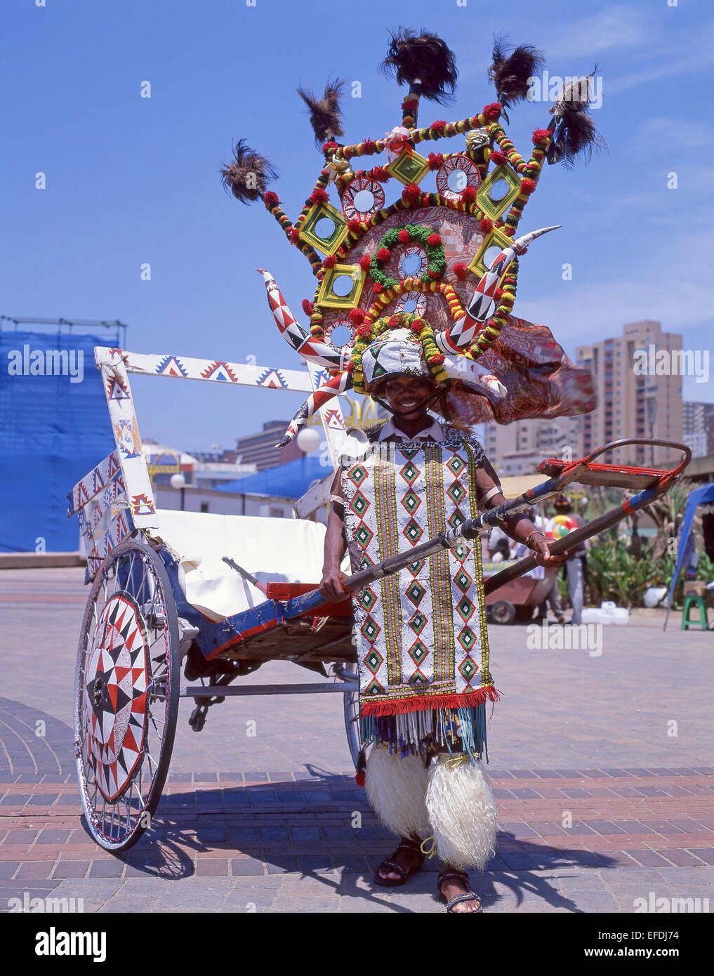 Zulu Rickshaw puller, Durban, KwaZulu-Natal Province, Republic of South Africa Stock Photo