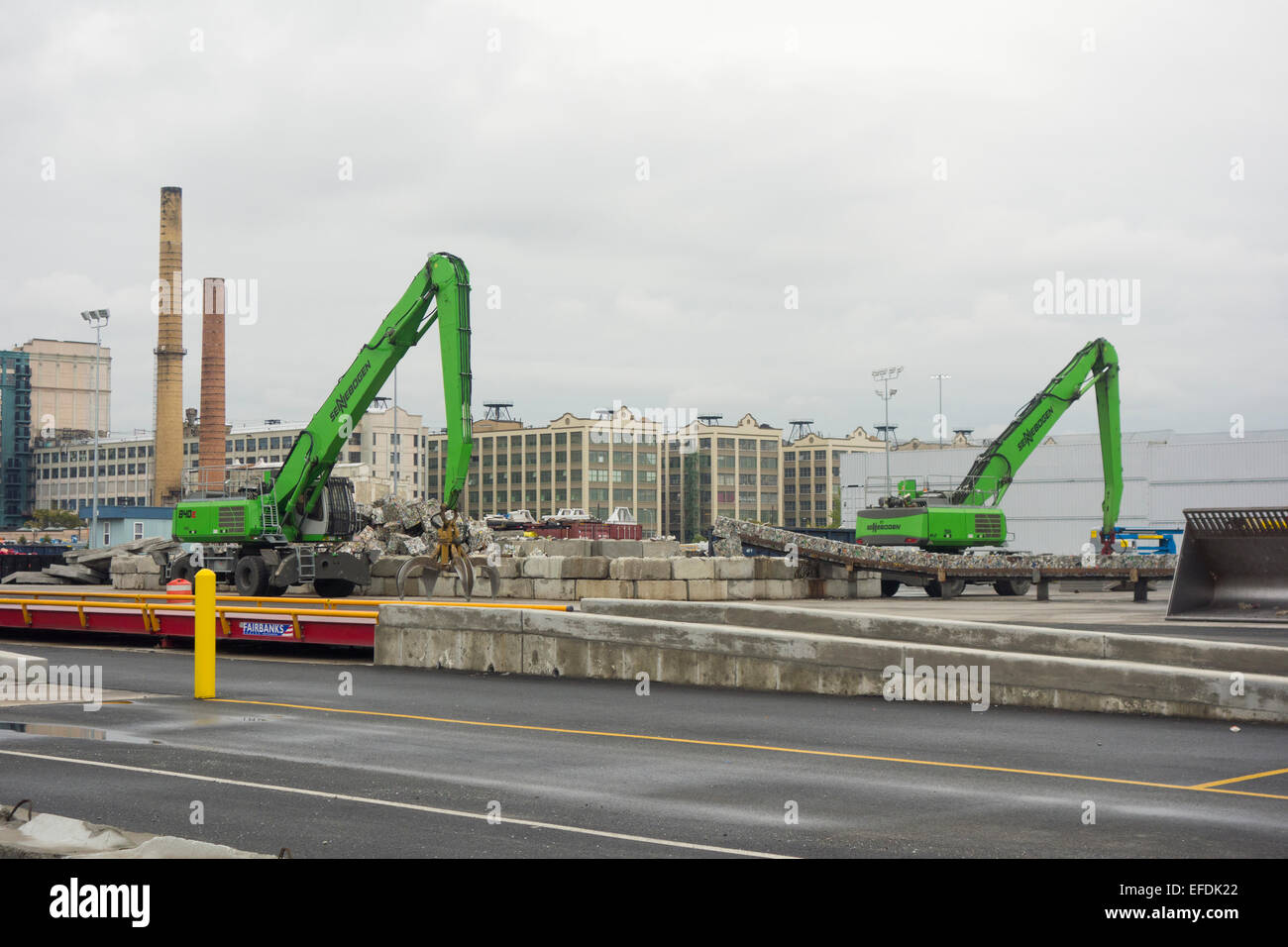 Sims municipal recycling facility Brooklyn New York Stock Photo Alamy