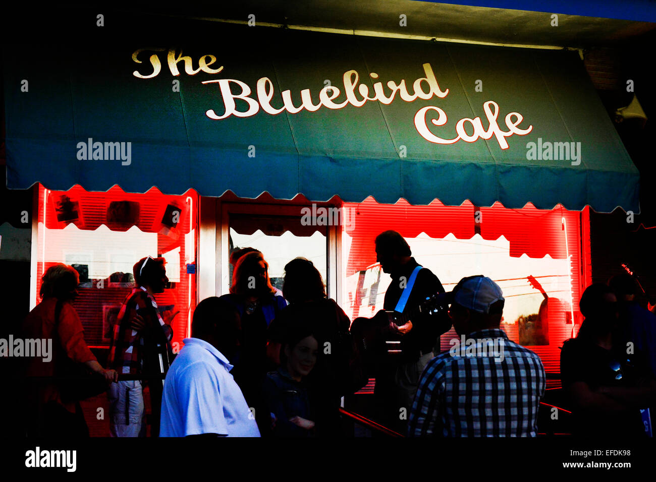 Songwriting hopefuls gather outside the famous Blue Bird Café for auditions on 'Open Mike' night in Nashville TN Stock Photo