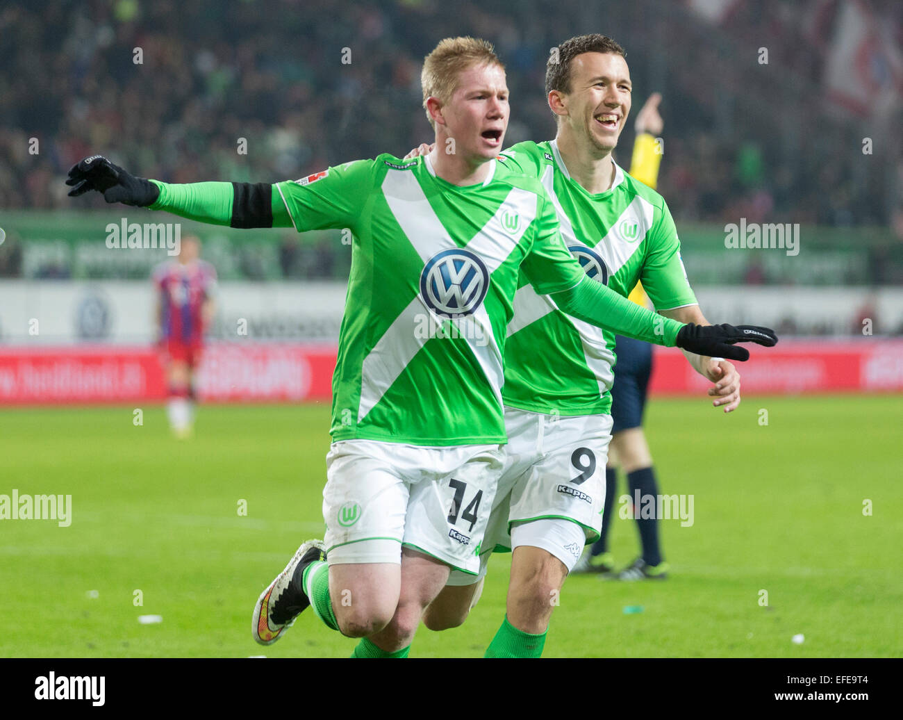Wolfsburg, Germany. 30th Jan, 2015. Wolfsburg's Kevin de Bruyne (front