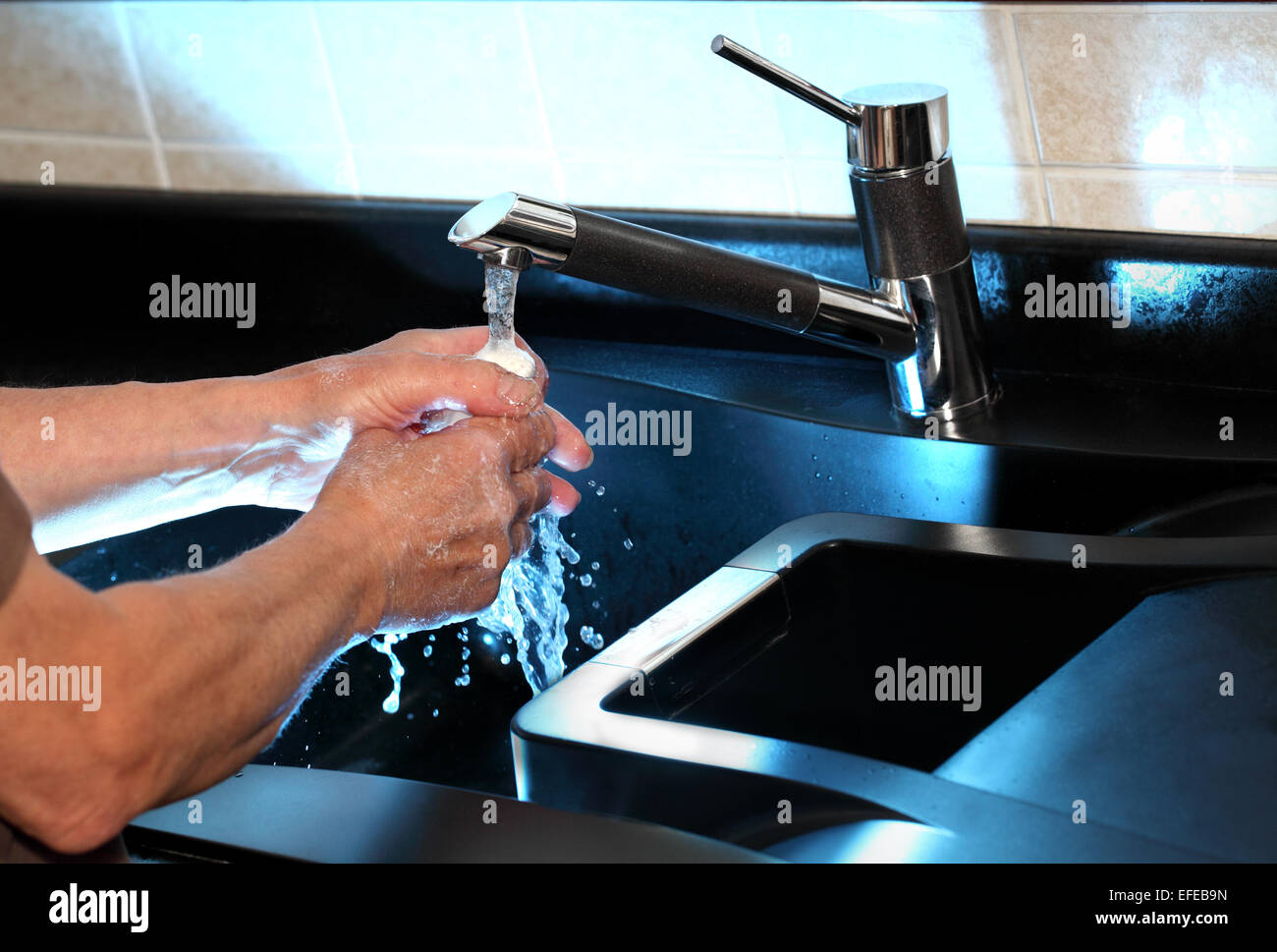 Faucet water running hires stock photography and images Alamy