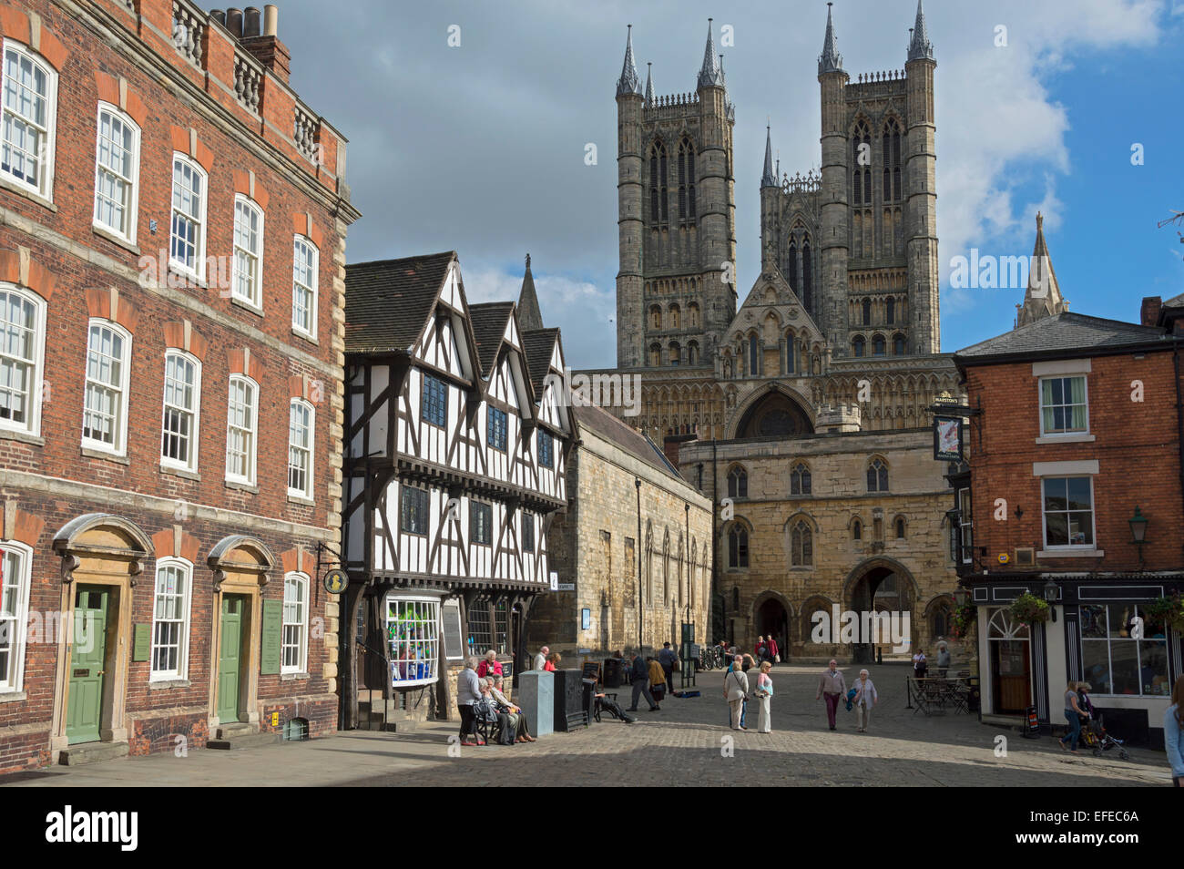 West front of lincoln cathedral hi-res stock photography and images - Alamy