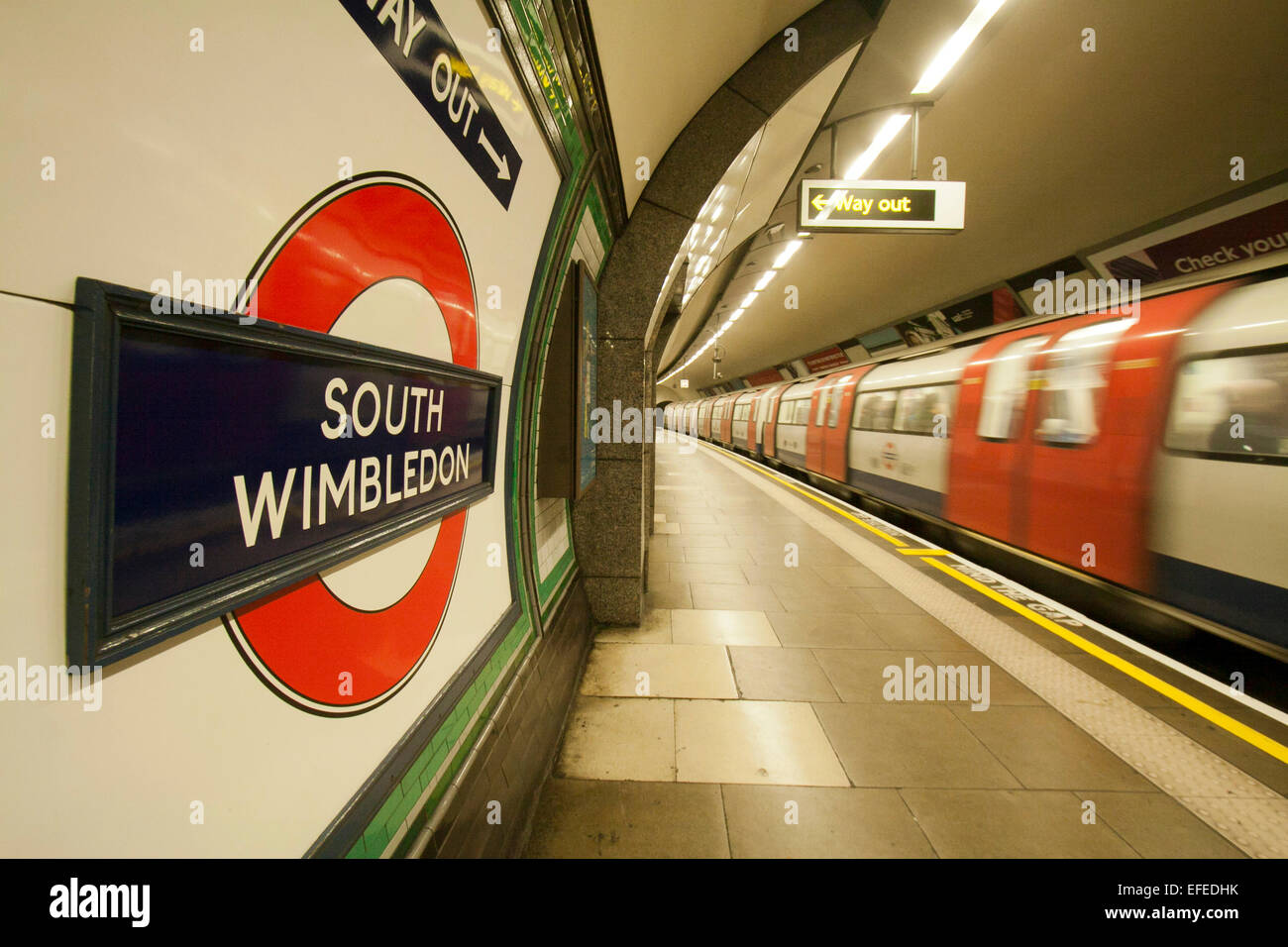 South Wimbledon Station High Resolution Stock Photography and Images
