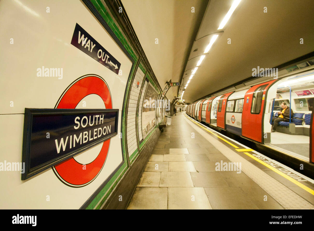 South Wimbledon Station High Resolution Stock Photography and Images Alamy