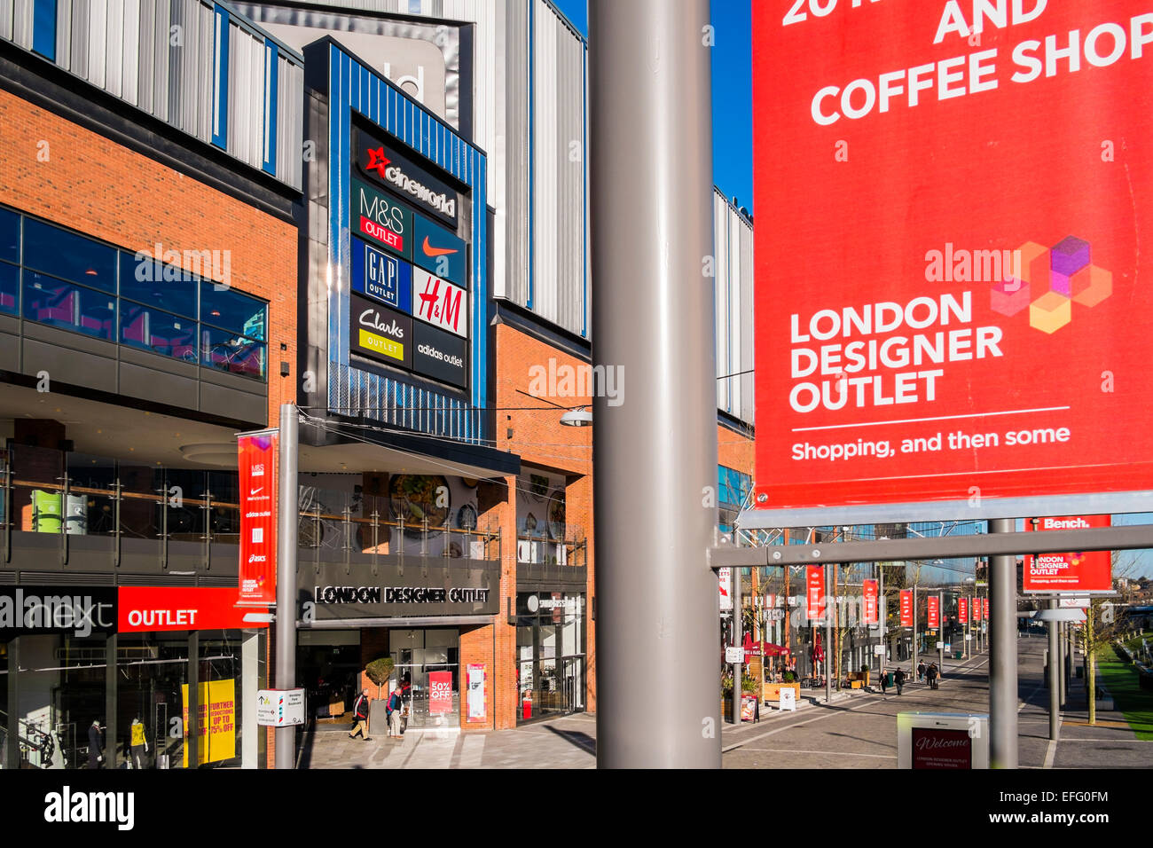 London designer outlet wembley hi-res stock photography and images - Alamy