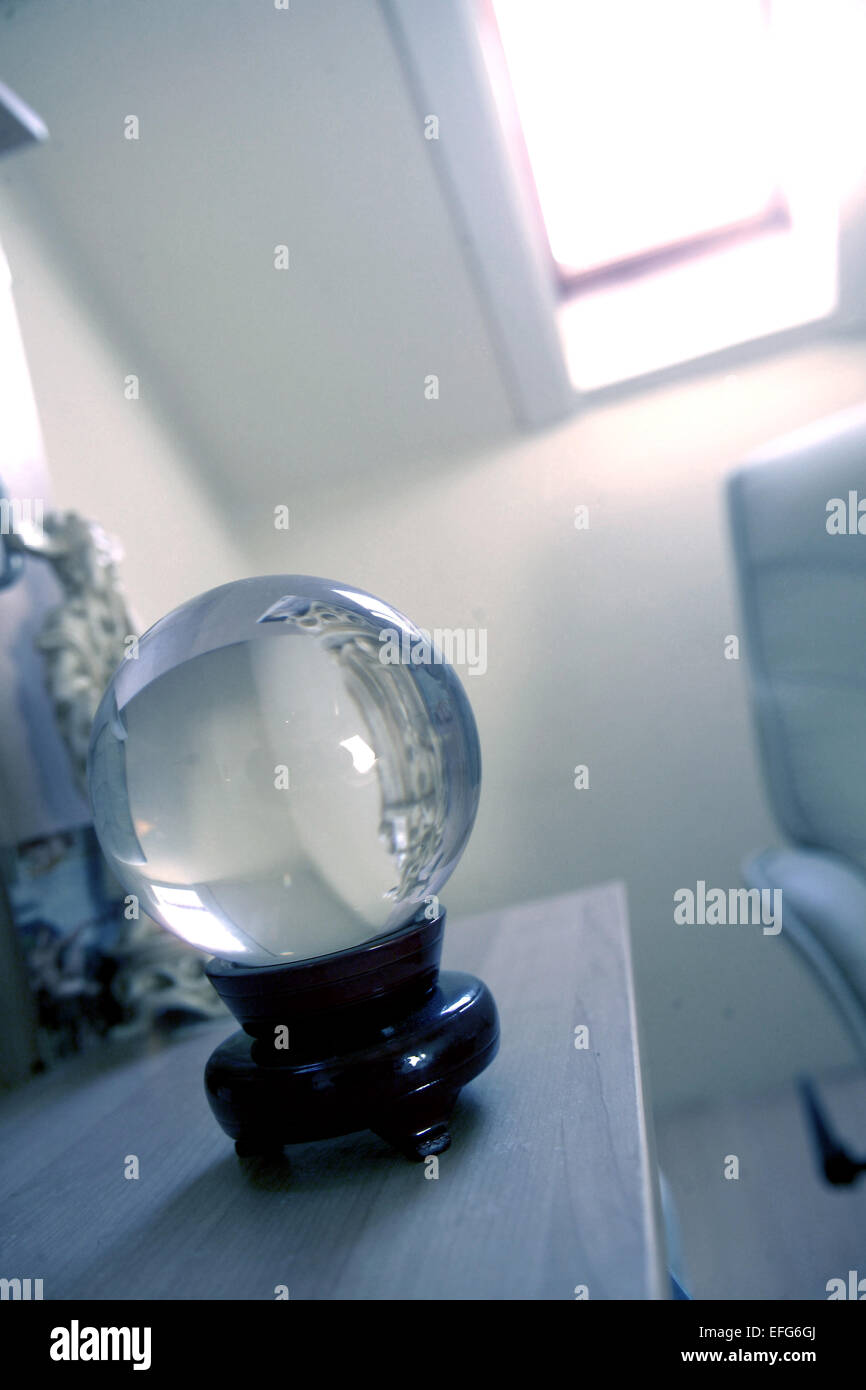 Fortune teller vintage crystal ball hires stock photography and images